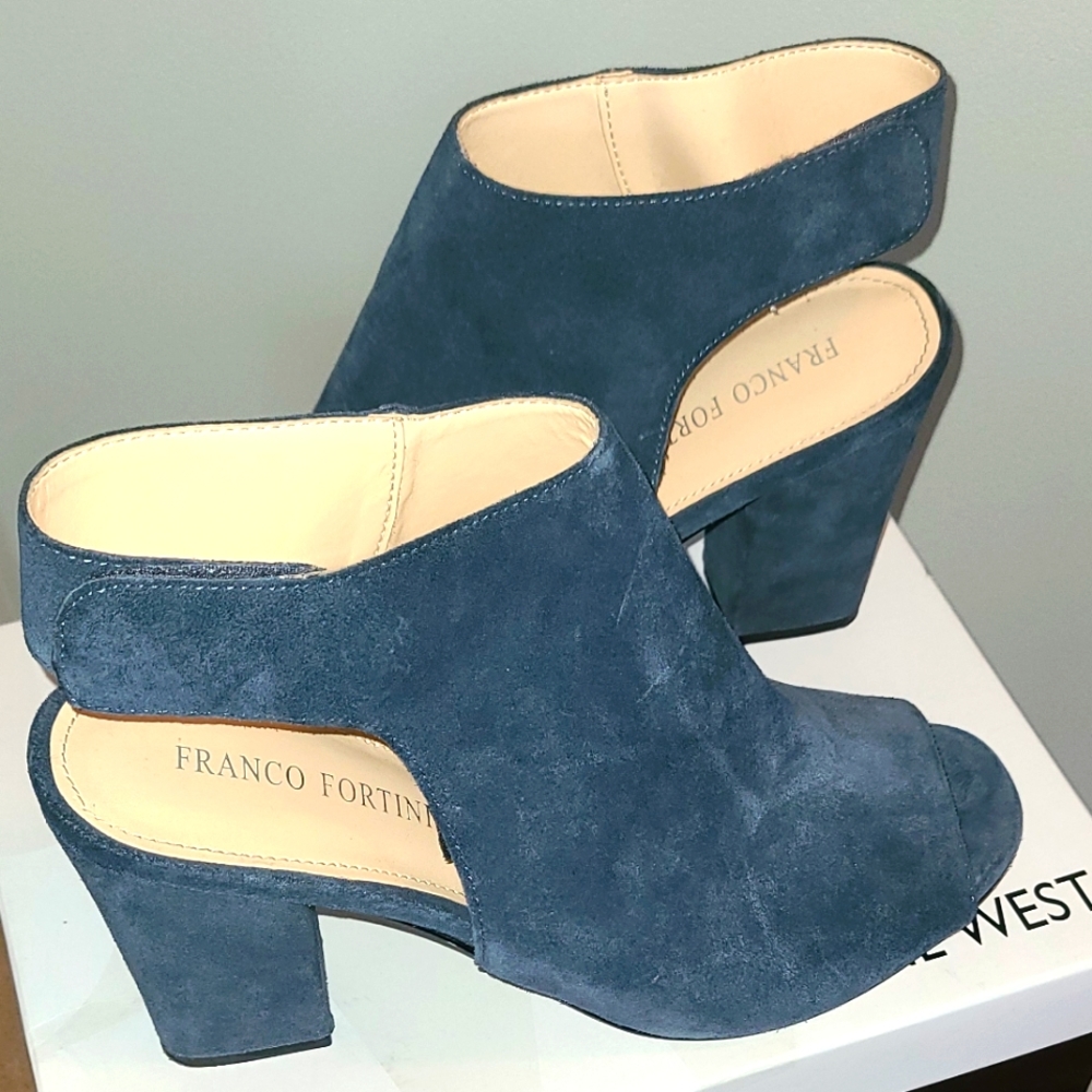 Franco Fortniti Teal Blue Suede Peep Toe
